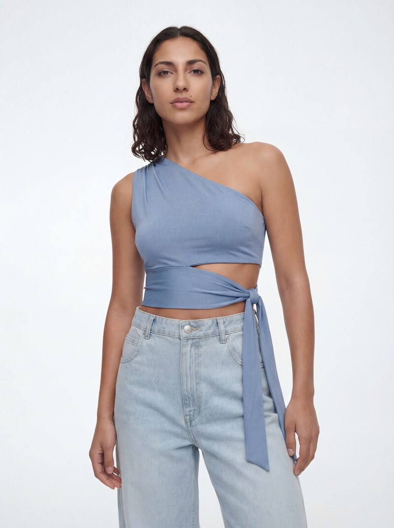 Top 'Leia'