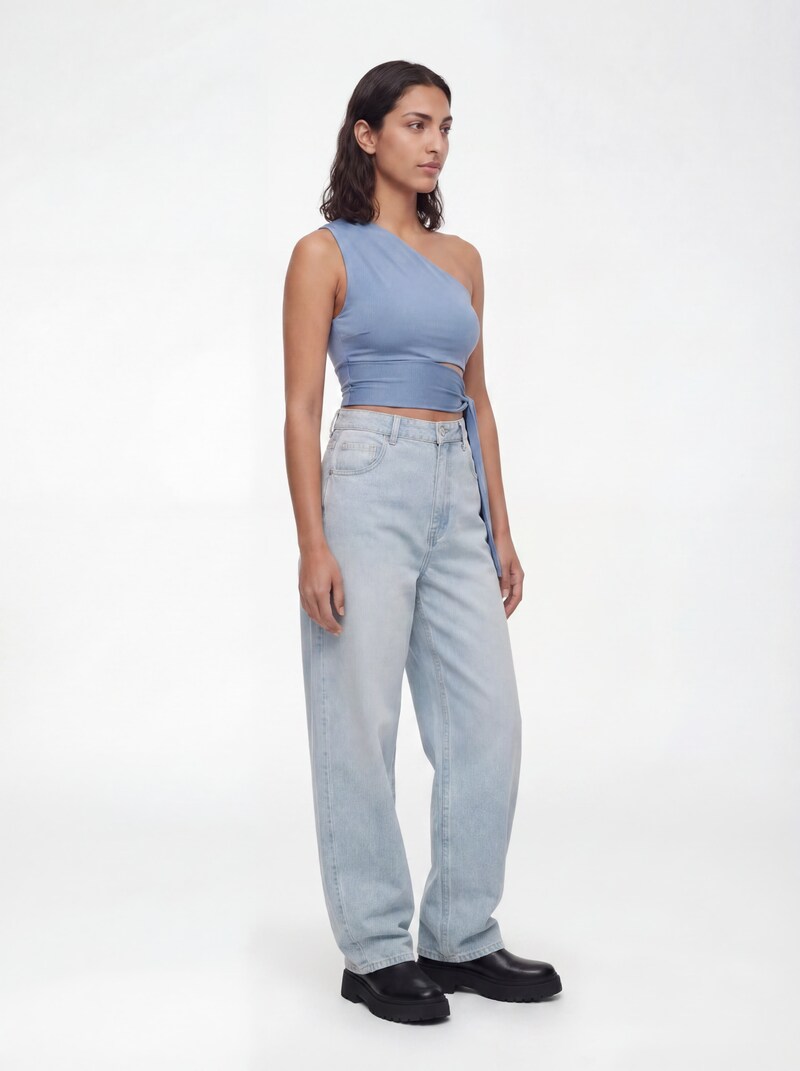 Top 'Leia'